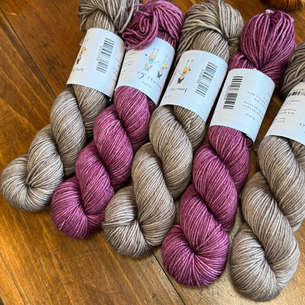 MALOU WORSTED  EN LOT