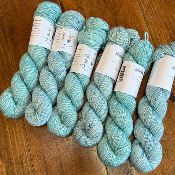 MALOU WORSTED  EN LOT