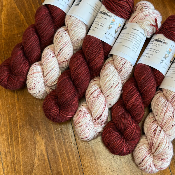 MALOU WORSTED  EN LOT