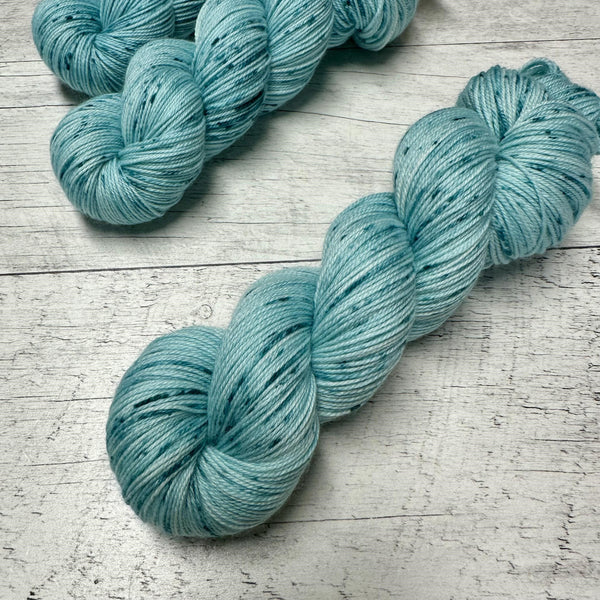 Bébé Aqua Velva (Worsted)