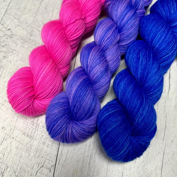 Blue & Rose Fluo (Worsted)