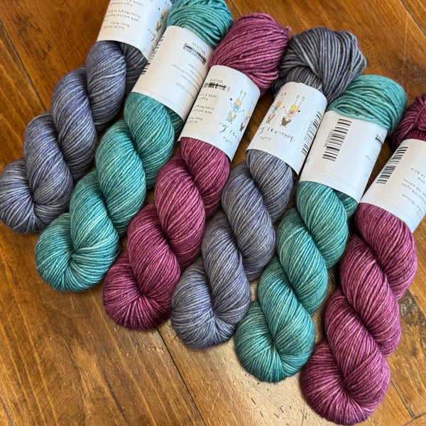 MALOU WORSTED  EN LOT