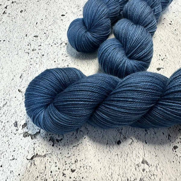 Bleu Brillant (Dk)