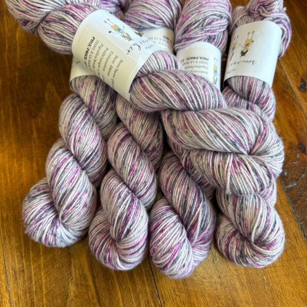 AKENES DK EN LOT