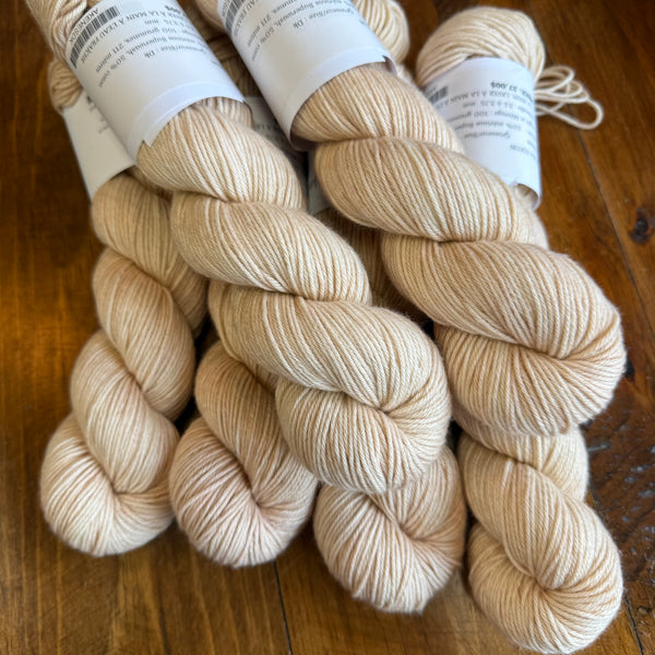 AKENES DK EN LOT