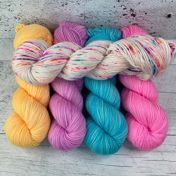 Sucette Surette (Worsted)