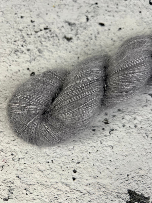 Gris Sombre (Worsted)