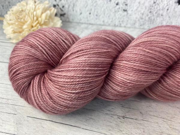 Eau de Rose (Worsted)