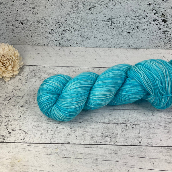 Bébé Blue Flash (Worsted)