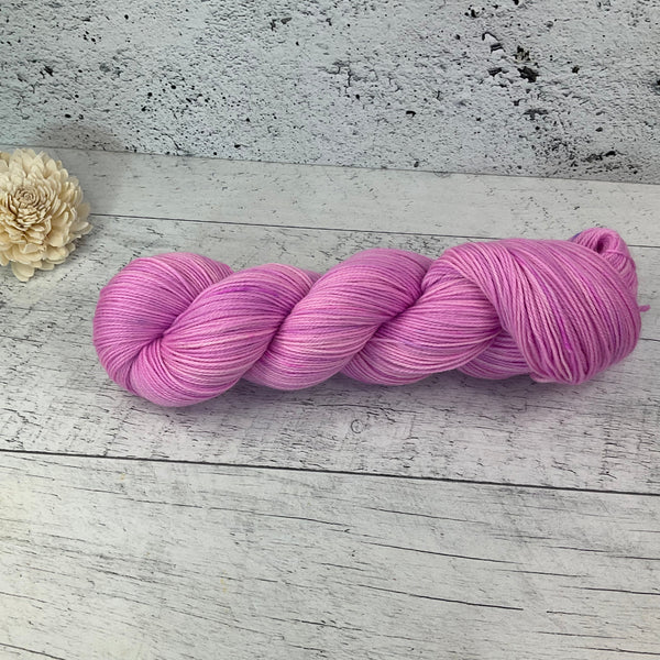 Bébé Mauve Fluo (Worsted)