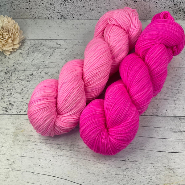 Bébé Rose fluo (Worsted)