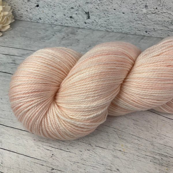 Bébé Pêche (Worsted)