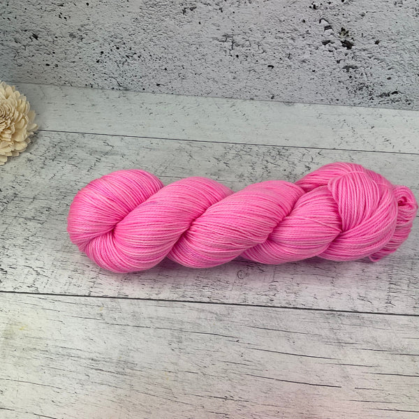 Bébé Rose fluo (Worsted)