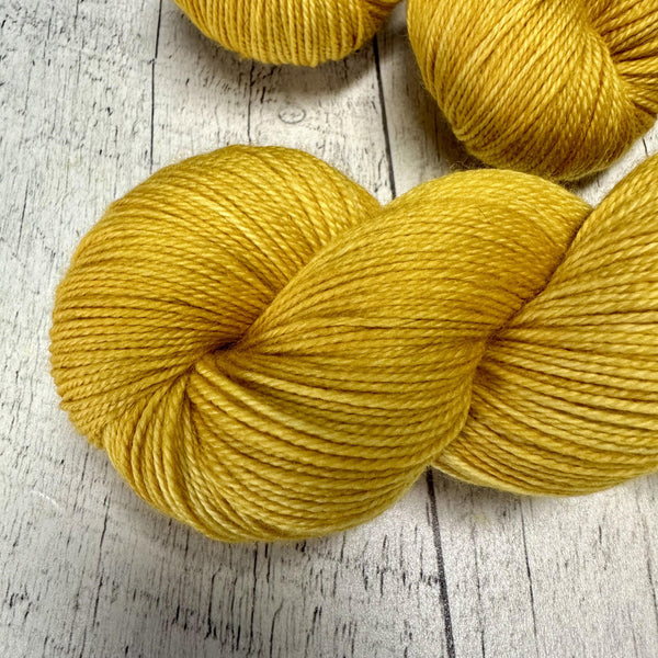 Jaune Poussin (Worsted)