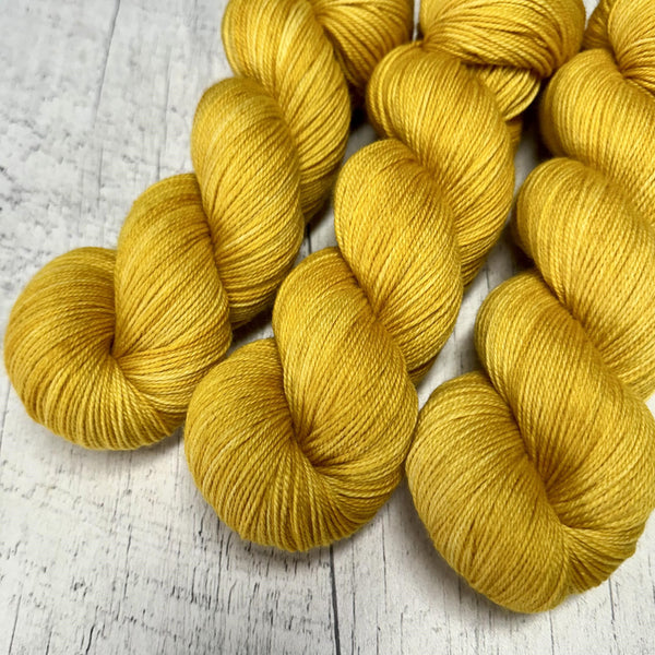 Jaune Poussin (Worsted)